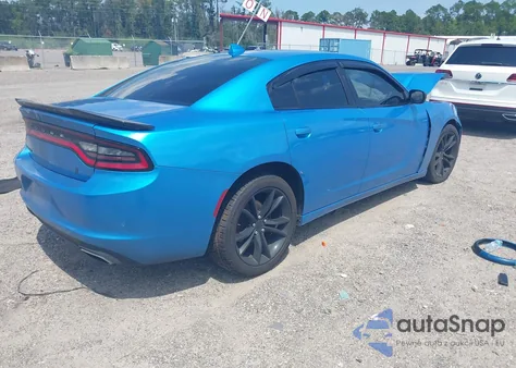 2016 Dodge Charger Sxt z USA, uszkodzony, nr VIN 2C3CDXHG3GH169483